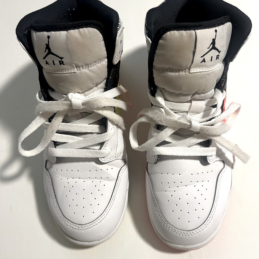 Pre-loved Air Jordan 1 Mid….Orange and Neon Lime Green Sz 7Y.